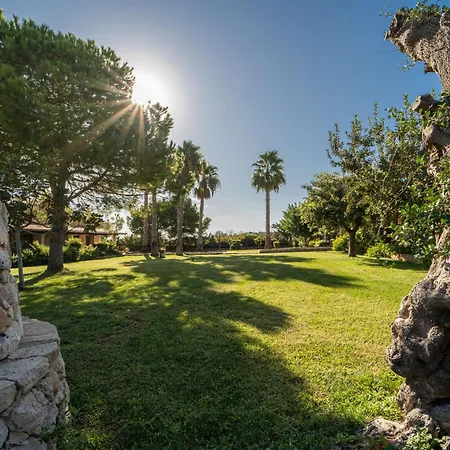 Masseria Le Pajare 4*